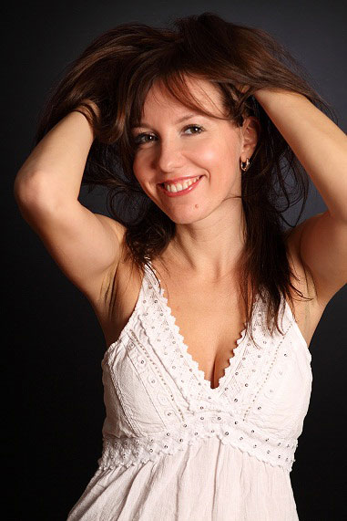 Gelya (40) aus VIP Agent... auf www.wege-zum-glueck.net (Kenn-Nr.: d00133)